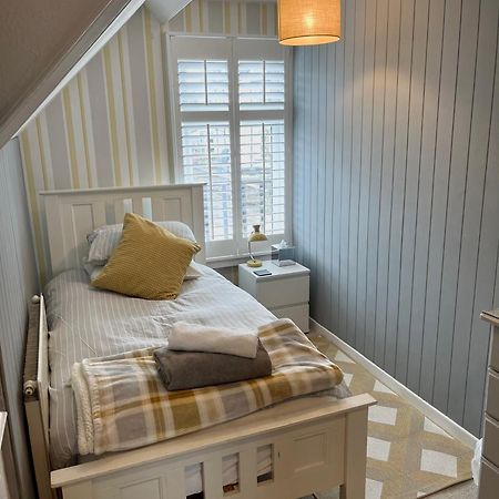 Camelot Guest House Φάλμαουθ Εξωτερικό φωτογραφία
