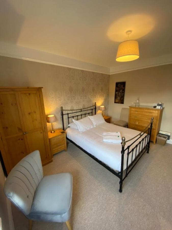 Camelot Guest House Φάλμαουθ Εξωτερικό φωτογραφία
