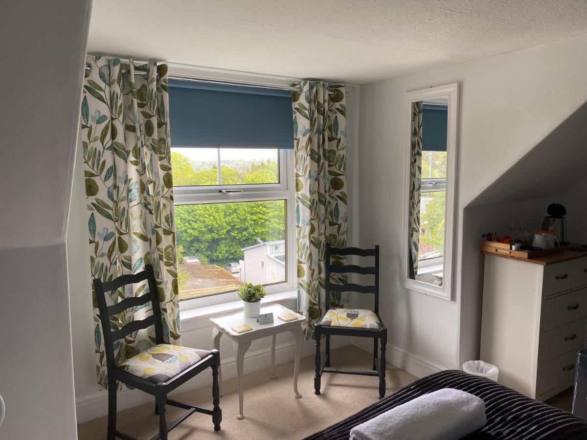 Camelot Guest House Φάλμαουθ Εξωτερικό φωτογραφία