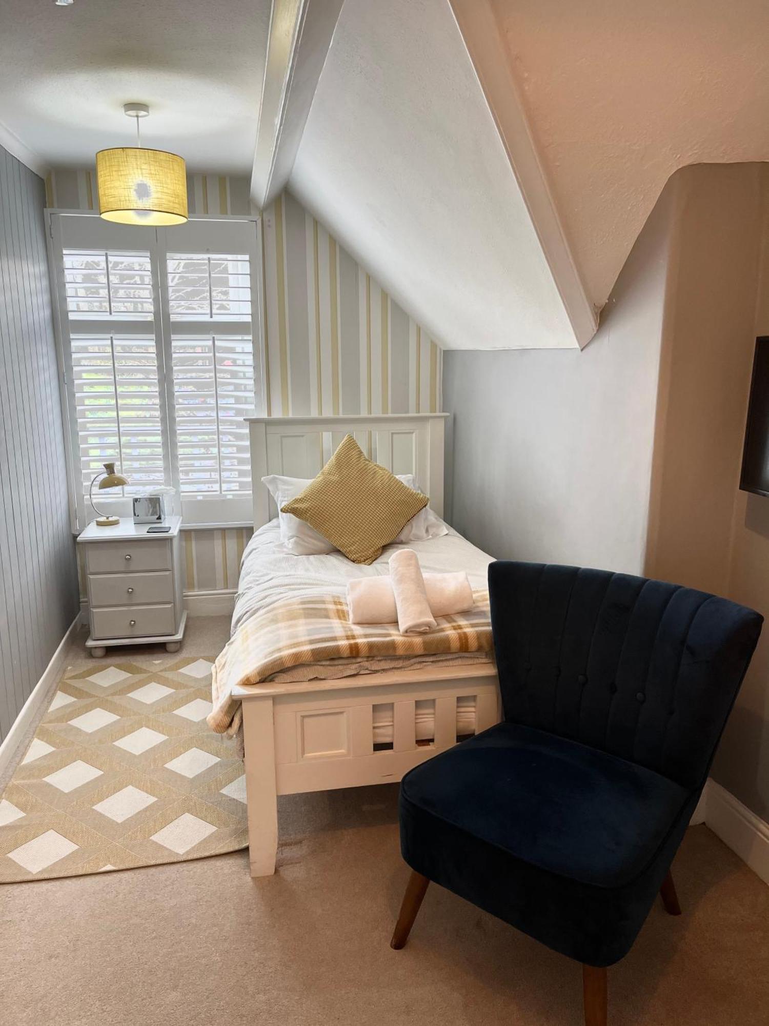 Camelot Guest House Φάλμαουθ Εξωτερικό φωτογραφία